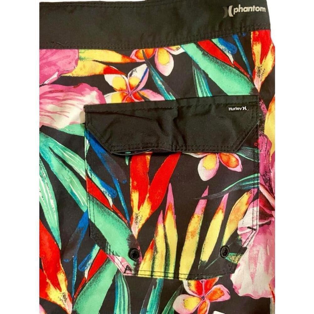 Size S Men's Hurley Phantom Floral Board Shorts Swim Trunks Size 30 Black Pink - Picture 5 of 6